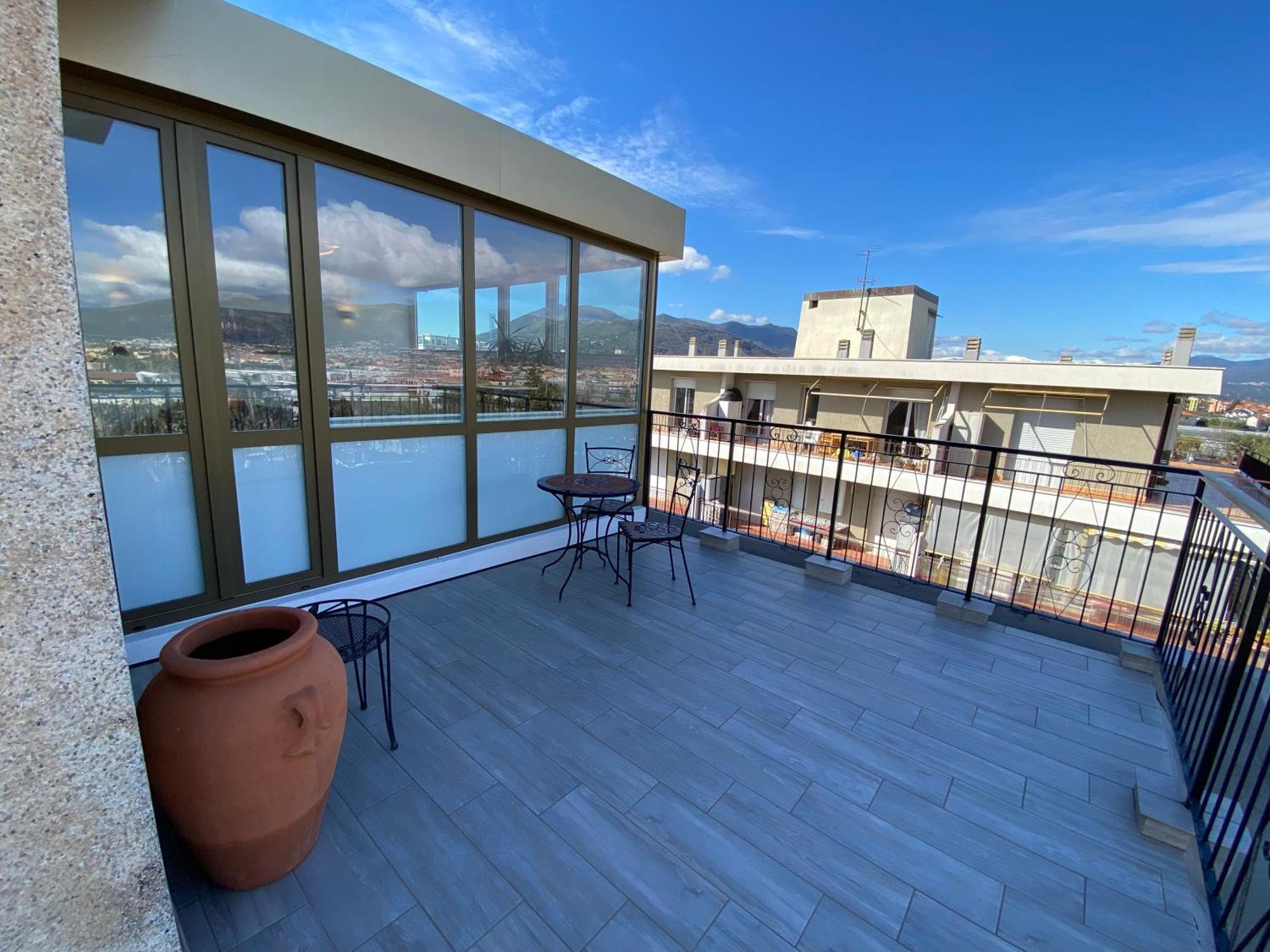 Spazioso Attico Fronte Mare Apartment Albenga