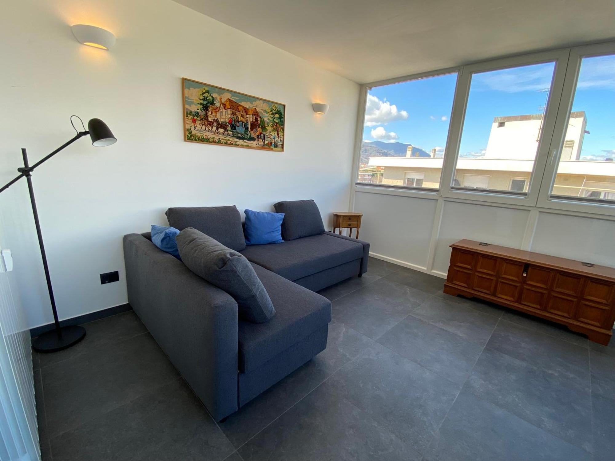 Spazioso Attico Fronte Mare Appartement