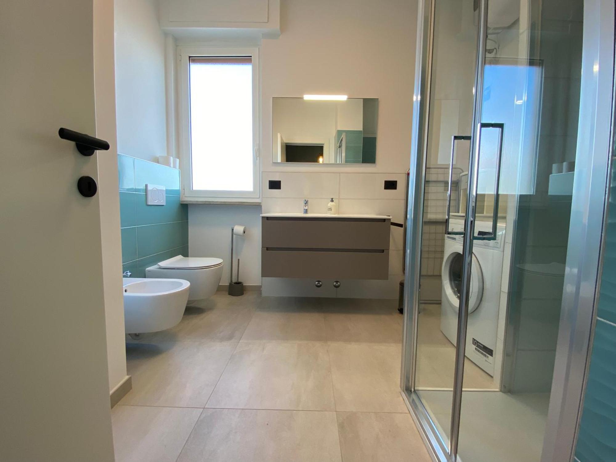 Spazioso Attico Fronte Mare Appartement Albenga